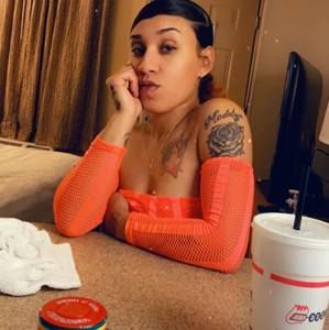 Meet your Posher, Jasmine